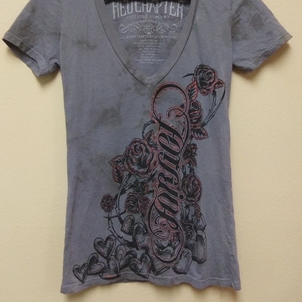 Red Chapter Small Short Sleeve "Forget" - Picture 3 of 6